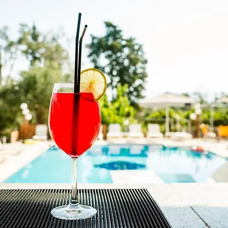 Hotel de apartamente Kalypso Kávos