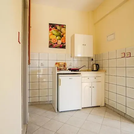 Kalypso Aparthotel 2*
